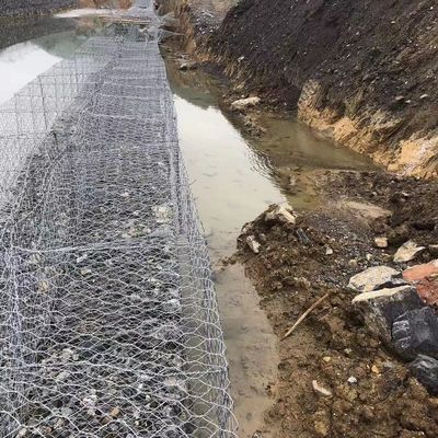 60x80mm 80x100mm 100x120mm 120x150mm Hole Sizes Offering A Variety Of Options For Gabion Mattresses