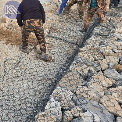 Pvc kaplı çelik tel ağı, güvenilir su koruma ve çevresel çözümler için özel gabion sepetleri